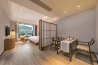 Habitat in Valley ，Dwell in Cloud