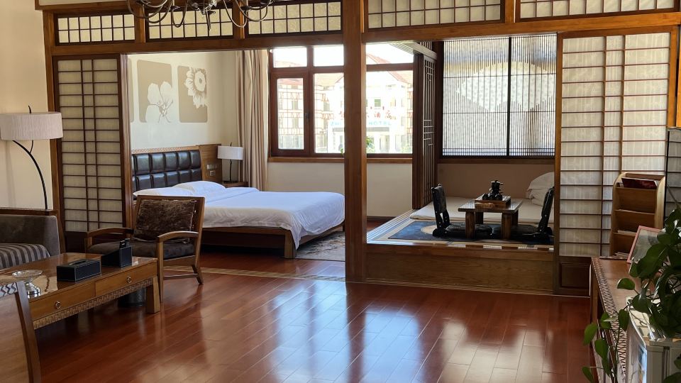 Manbu Yashe Boutique Hotel (Arxan Tourism Resort)