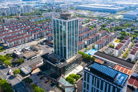 Rezen Dong Hotel Отели рядом со станцией Anting North Railway Station