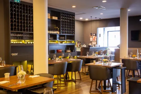 Hotel Ponta Delgada Отели в г. Понта-Делгада