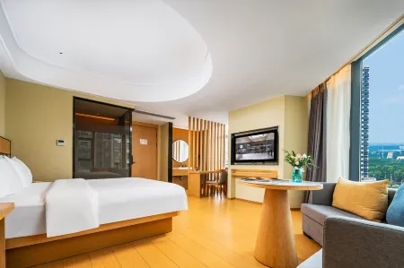 18 Degrees Residence Future Hotel Отели рядом с достопримечательностью «University for Science & Technology Zhengzhou»