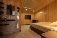 Yuejuge Business Hotel - Inns