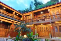 Floral Hotel ·Qu'an Hefeng Light Luxury Holiday hotel (Sifang Street) Hôtels à : Lijiang