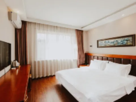 Shengfeng Hotel Hotels in Longjing