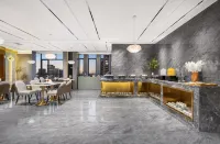 O_W High Altitude B&B Hotel (Chenzhou Wuling Square)