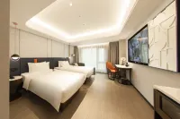Elong Hotel (Yantai Railway Station Joy City Branch) - 3-Star