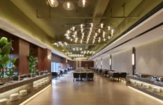 Minghui Yilan (Huanghe University of Science and Technology South Third Ring Road Subway Station)