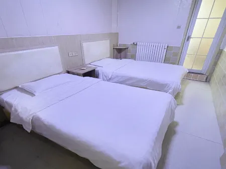 Pengyuan Business Hotel Отели рядом с достопримечательностью «Heavenly Kingdom Scenic Area»