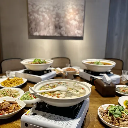 Renhuai Yidao Sauce & Wine Homestay Отели в г. Женьхуай