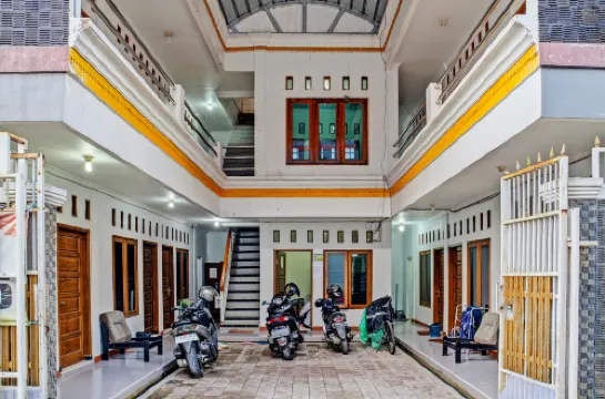 RedDoorz Syariah Near Citimall Sukabumi