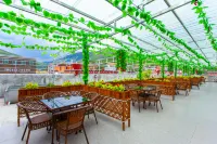 Xiduo Hotel (Ganzi Batang Branch)