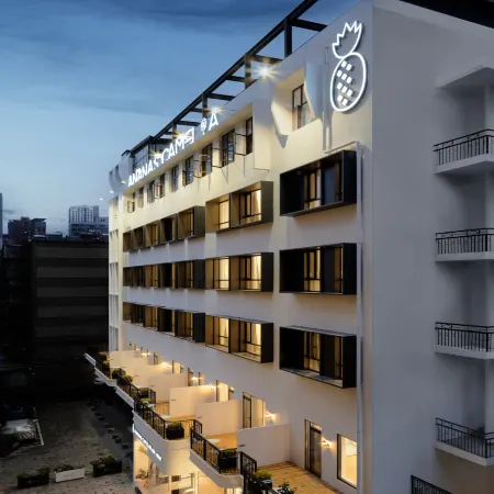 Ananas Camelia Hotel (Kunming Old Street Dongfeng Square)