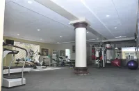 Watbridge Hotels & Suites - gimnasio