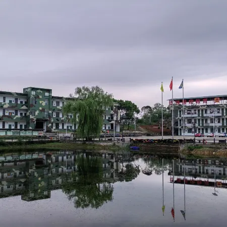 Shanshuijian Military Homestay