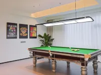 Taihu Qianxi Ju · Hideaway Streamside Secret Realm · Pool Garden Resort Inn