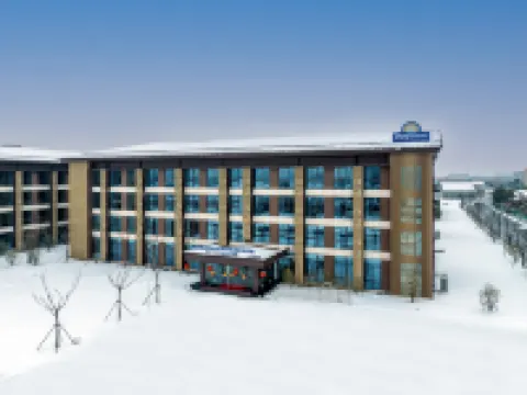 Days Inn by Wyndham Yangzhou Guangling Hotel berhampiran Jiangsu Automobile Technician Institute