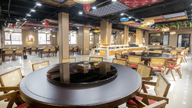 Linzhou Biandan Spirit Cultural Hotel (Hongqi Canal Avenue City Hall)