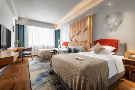 Sunny Day designer art space residential accommodation (Libo food street shop) Отели рядом с достопримечательностью «Libo Zhangjiang Scenery Spot Management Office»