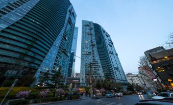 Dalian Pinhai Homestay