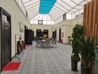 Zaoyuan renjia minsu hotel