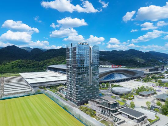 Chengji Art Hotel (Chongqing Xi Station Front Square Store)