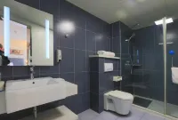 Hanhua Hotel (Shijiazhuang Haishan South Avenue)