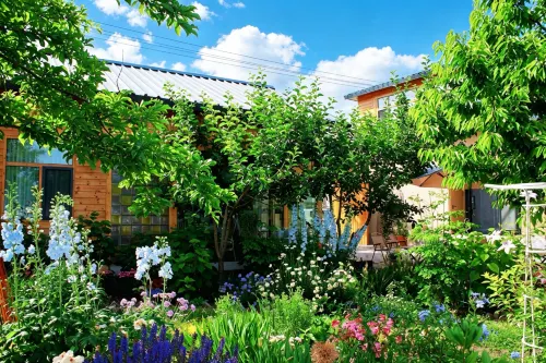 Tekes Qianshan Xiao Homestay