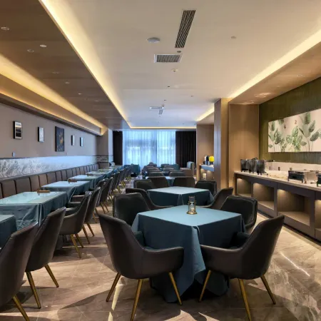 Meihao Lizhi Hotel (Korla Peacock River)
