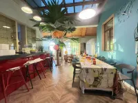 Story of the Rose Homestay (World Peace Park Branch) - Quầy Bar