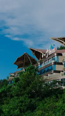 Wushan Yunyu Yunju Hotel - parkir