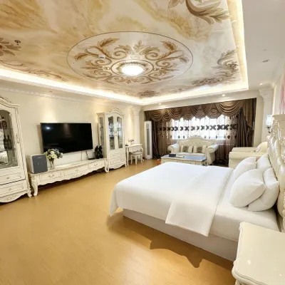 Holiday Inn Beijing elegant Manor Hotels near Xiaotangshan