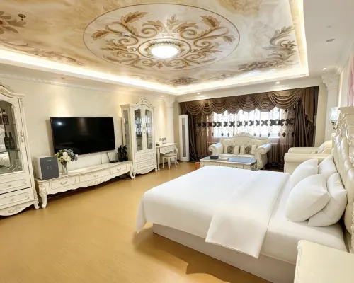 Holiday Inn Beijing elegant Manor Hotels near Xiaotangshan