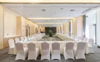 Atour Hotel (Suining Chuanshan High-speed Railway Station)
