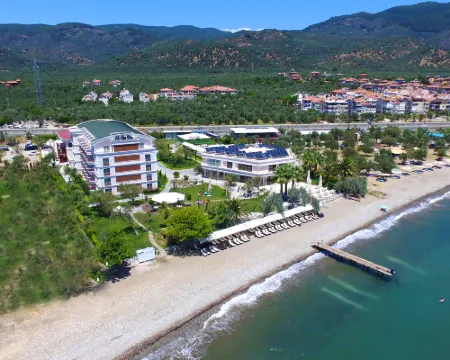 ラウダ リゾート ホテル アルティノルック エドレミトのホテル