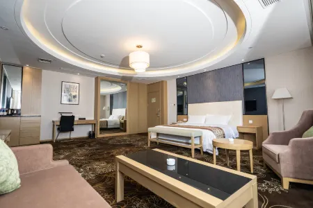 Jingda Hotel (Yizheng Wanda Plaza) Отели рядом с достопримечательностью «Yangzhou Expo Park»