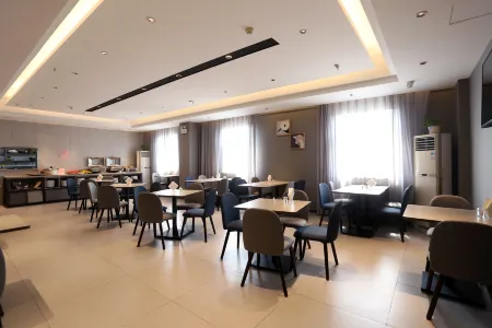 Homeinn Hotel (Hefei Jixi Road AnYi Affiliated Hospital) Отели рядом с достопримечательностью «Anhui University(Longhe Campus)»