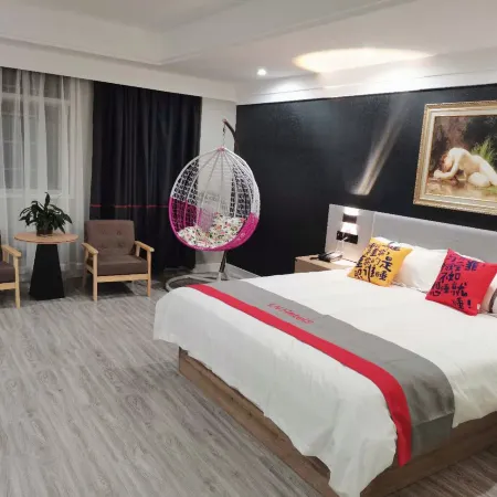 Junyi Hotel (Pengze Longcheng Avenue Store)