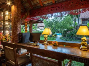 Yaang Come Village Hotel