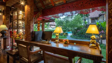 Yaang Come Village Hotel