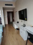 Laixi Lixing Jiari Business Hotel