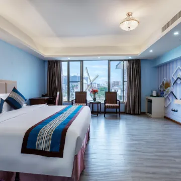 Longhu Island Hotel (Deqing Longmu Street)