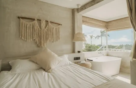 Xiamen MokaHouse Seaview Resort B&B Отели рядом с достопримечательностью «One Country Two Systems Beach»