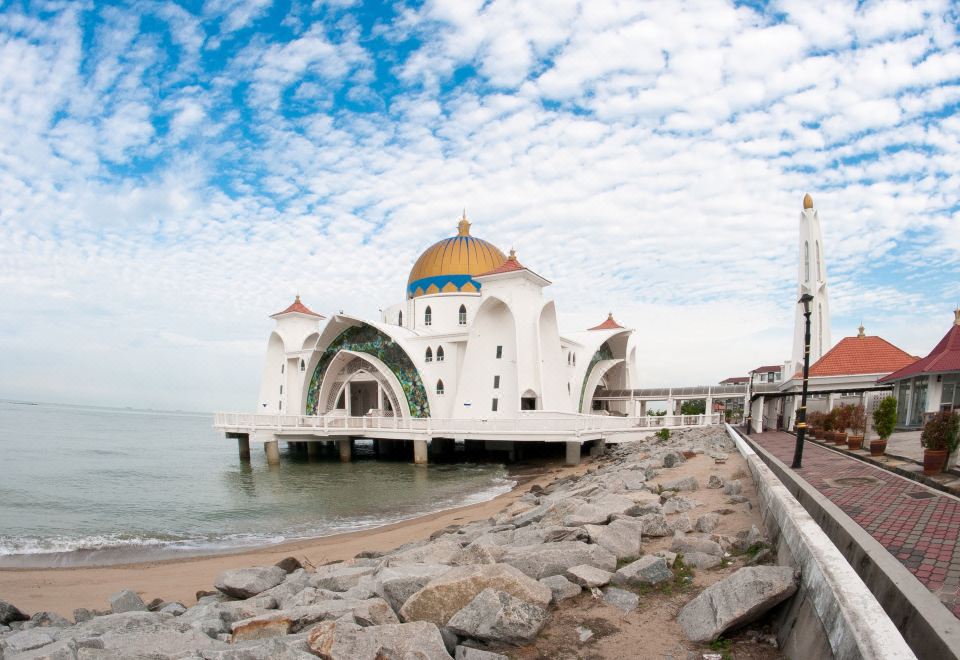 Swan Garden Hotel MelakaOver view