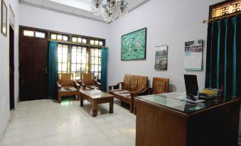 Batik Trinidar Homestay