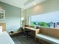 Village Hotel Changi by Far East Hospitality Отели рядом с достопримечательностью «Парк Пасир-Рис»