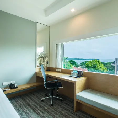 Village Hotel Changi by Far East Hospitality Отели рядом с достопримечательностью «Парк Пасир-Рис»