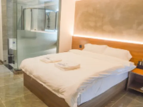 恩平德福ラグジュアリー  ホテル