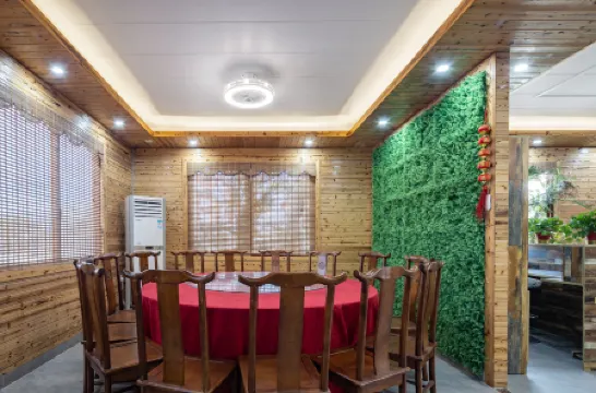 Qinshan Lishui Qinsu Отели рядом с достопримечательностью «Baodao Luobei Aquarium»