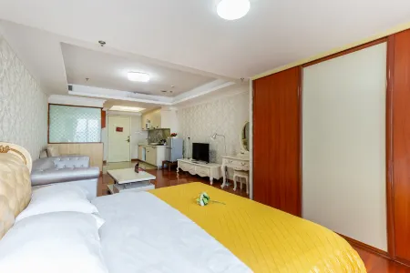 Yoyo Apartment (Guangzhou Oriental International Plaza Taojin Metro Station)