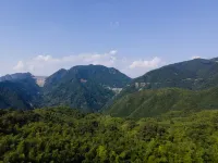 Wangchuan Sakura Homestay Hotels near Hidden-Dragon Waterfalls